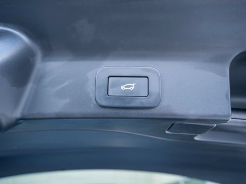 Used 2023 Jaguar F-PACE S AWD/4WD image 50