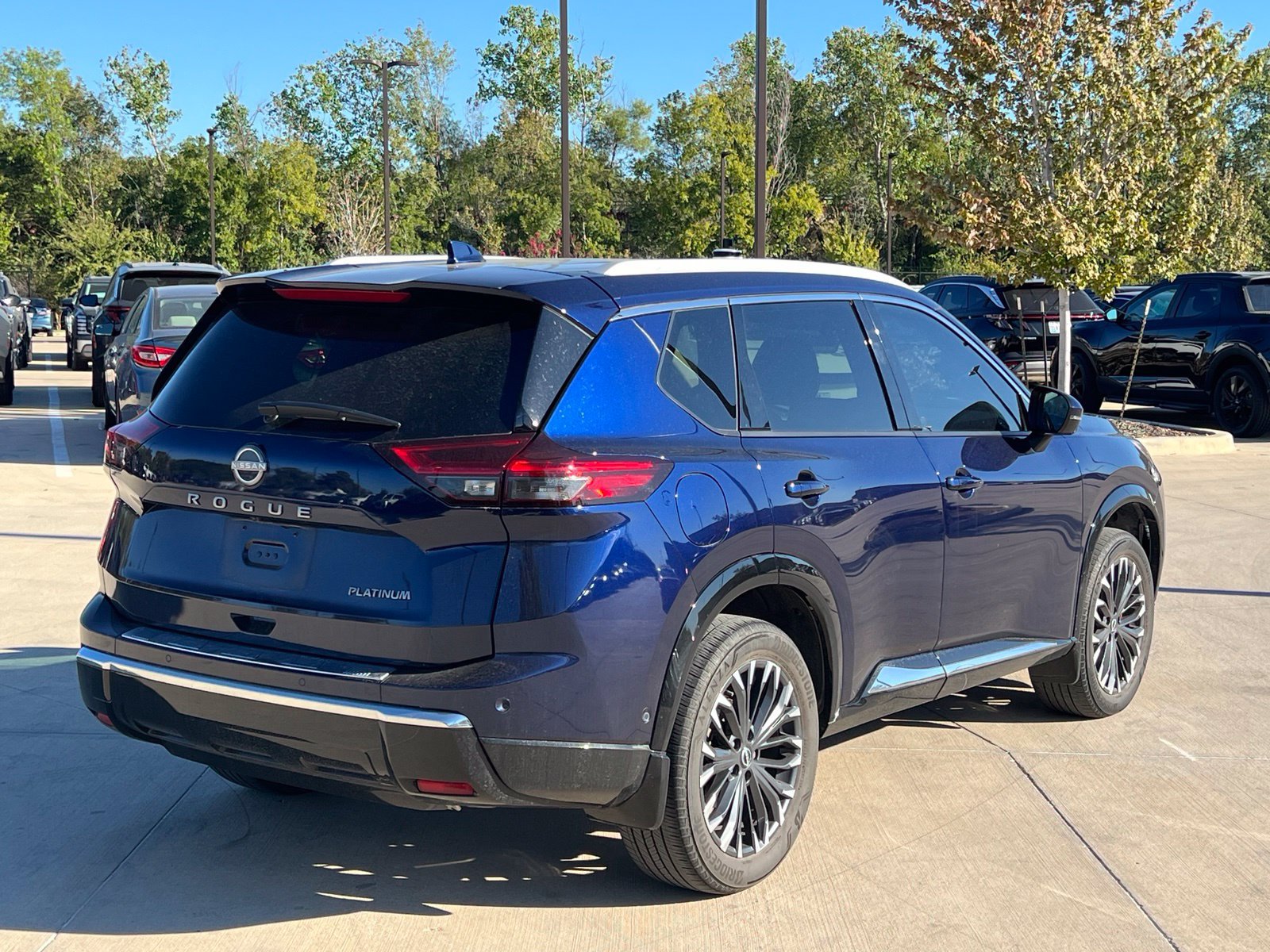 Used 2024 Nissan Rogue Platinum FWD image 12