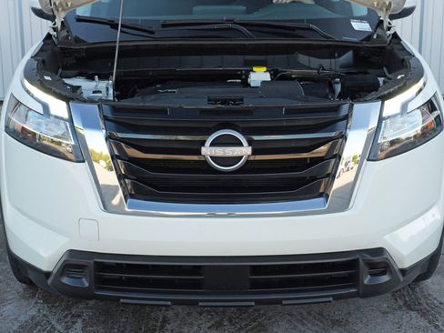 Used 2022 Nissan Pathfinder S image 7