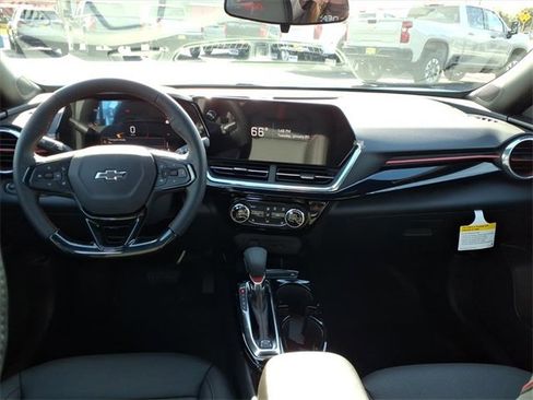 New 2026 Chevrolet Trax RS w/ Driver Confidence Package image 9