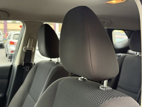 Used 2018 Nissan Rogue Sport S w/ S Appearance Package image 11