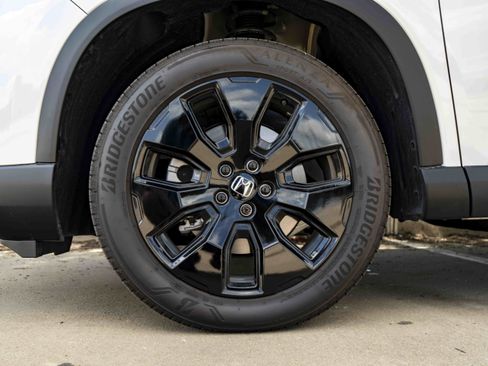 Used 2026 Honda Pilot Black Edition image 14