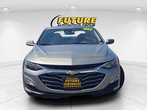Used 2024 Chevrolet Malibu LT FWD image 2