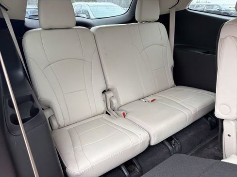 Certified 2024 Buick Enclave Essence w/ Trailering Package, 5000 lbs. AWD/4WD image 17