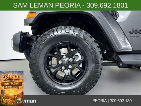 New 2025 Jeep Gladiator Sport image 28