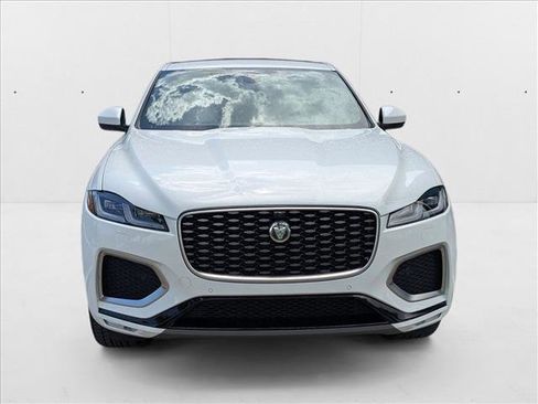 New 2026 Jaguar F-PACE R-Dynamic S image 7