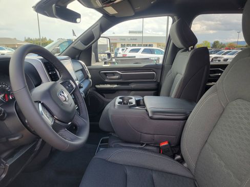 New 2026 RAM 1500 Big Horn AWD/4WD image 7