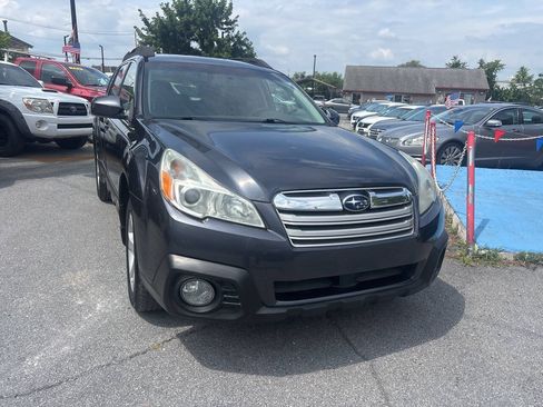 Used 2013 Subaru Outback 2.5i Premium w/ Popular Pkg 1A AWD/4WD image 3