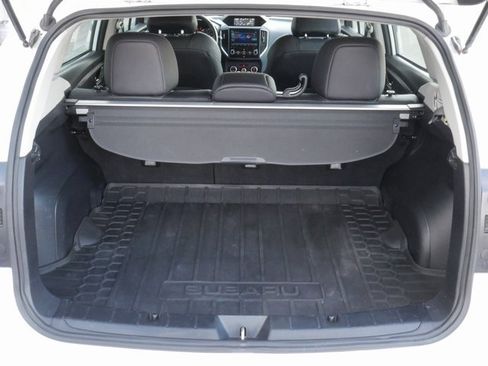 Used 2017 Subaru Impreza 2.0i Limited w/ Moonroof/BSD & Rcta/Eyesight image 10