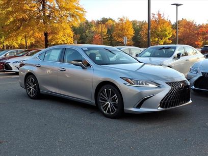 New 2025 Lexus ES 350 w/ Premium Package