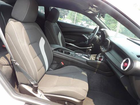 Certified 2019 Chevrolet Camaro SS w/ LPO, Ground Effects Package RWD image 33