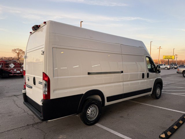 Used 2025 RAM ProMaster 3500 FWD image 3