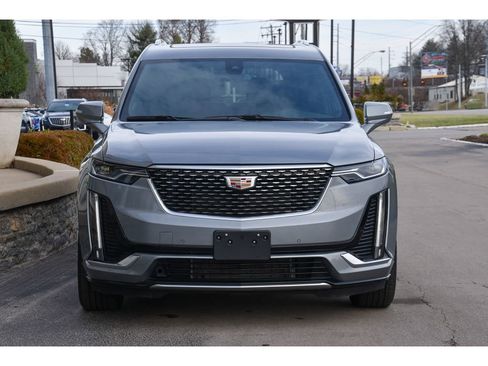 Used 2025 Cadillac XT6 Premium Luxury image 8
