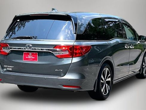 Used 2019 Honda Odyssey Elite image 5