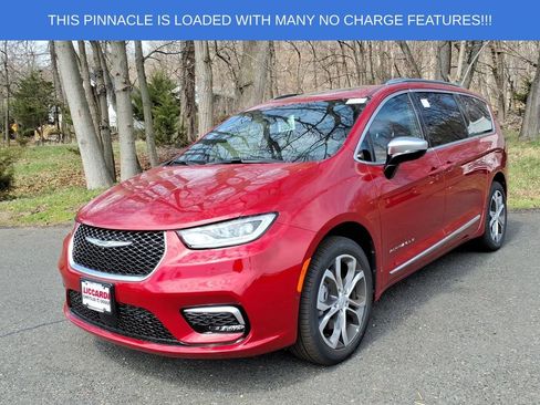 New 2026 Chrysler Pacifica Pinnacle image 3