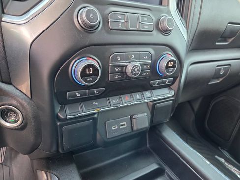 Used 2022 Chevrolet Silverado 1500 LT Trail Boss w/ Safety Package AWD/4WD image 24