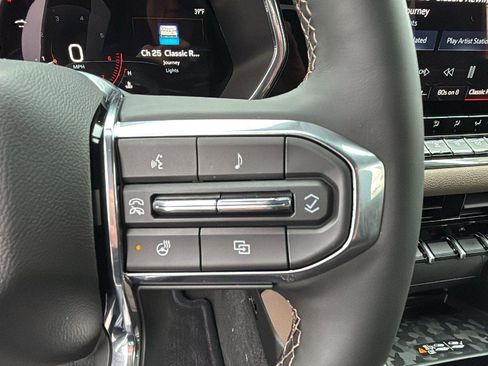 New 2026 GMC Canyon Denali image 19