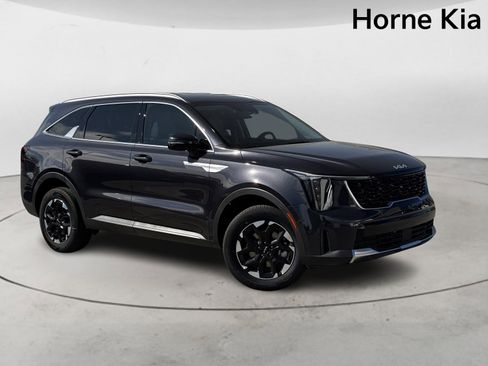 New 2025 Kia Sorento S image 2