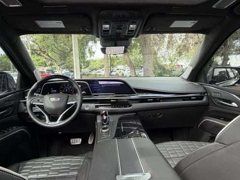 Used 2024 Cadillac Escalade V w/ LPO, ONYX Package AWD/4WD image 35