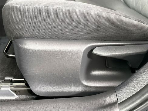 Used 2025 Toyota Corolla LE FWD image 27