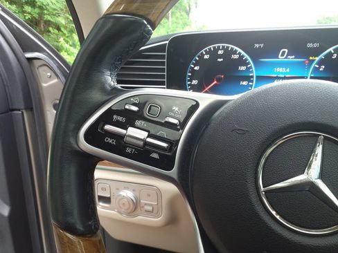 Certified 2022 Mercedes-Benz GLS 450 4MATIC image 28