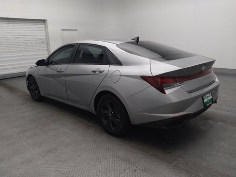 Used 2023 Hyundai Elantra SEL w/ Cargo Package image 5