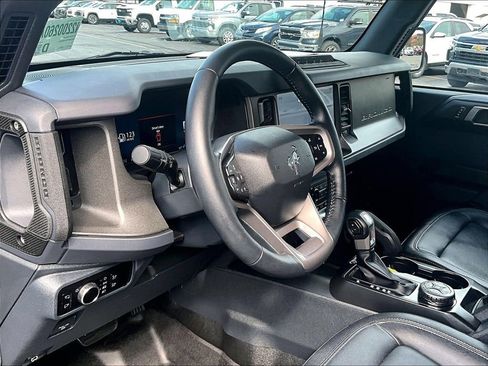 Used 2025 Ford Bronco Badlands AWD/4WD image 8