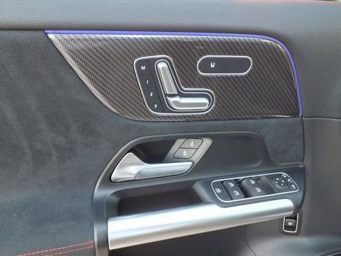 Used 2025 Mercedes-Benz GLA 35 AMG 4MATIC image 13