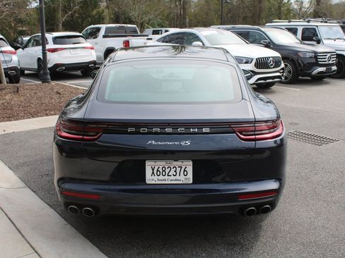 Used 2018 Porsche Panamera 4S image 6