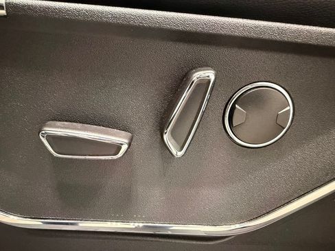 Used 2024 Ford F150 Lariat w/ Equipment Group 502A High AWD/4WD image 28