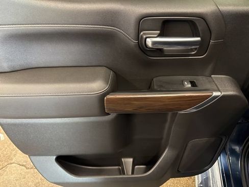 Used 2019 GMC Sierra 1500 SLT w/ SLT Convenience Package AWD/4WD image 20