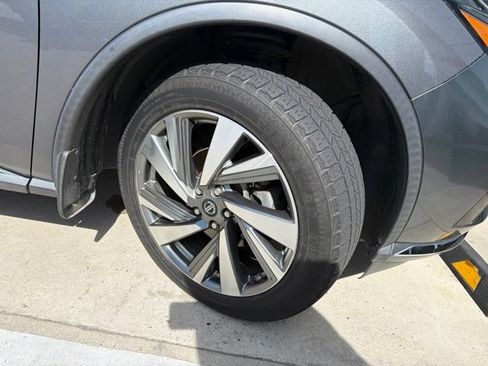 Used 2019 Nissan Murano SL AWD/4WD image 2