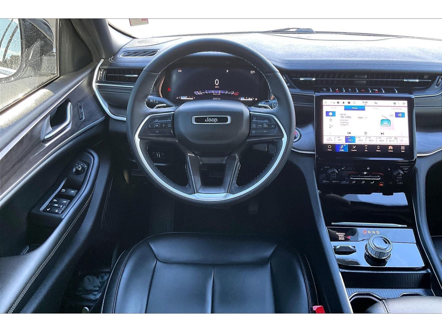 Used 2024 Jeep Grand Cherokee Limited w/ Black Appearance Package AWD/4WD image 5