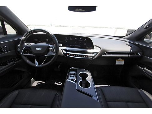 New 2026 Cadillac Lyriq Sport AWD/4WD image 9
