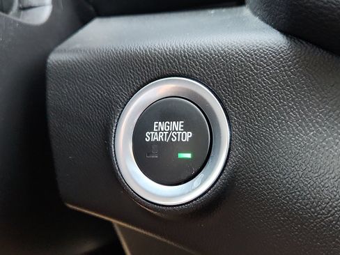 Used 2024 GMC Terrain SLE w/ Driver Convenience Package FWD image 21