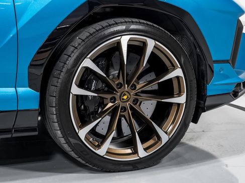 Used 2024 Lamborghini Urus S AWD/4WD image 54