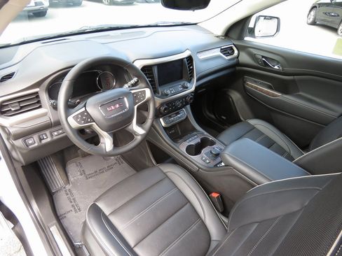 Used 2023 GMC Acadia Denali w/ Denali Ultimate Package image 12