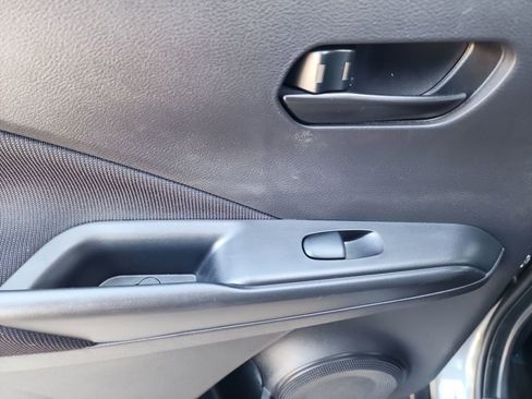 Used 2023 Nissan Kicks S image 33