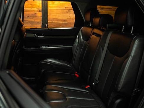 Used 2022 Hyundai Palisade SEL w/ 8P Bench Seat Package FWD image 11
