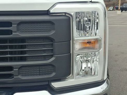 Used 2023 Ford F250 XL w/ XL Off-Road Package image 9