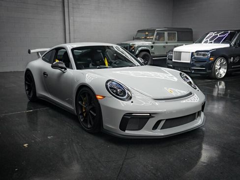 Used 2018 Porsche 911 GT3 image 10