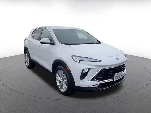 Used 2025 Buick Encore GX Preferred image 3