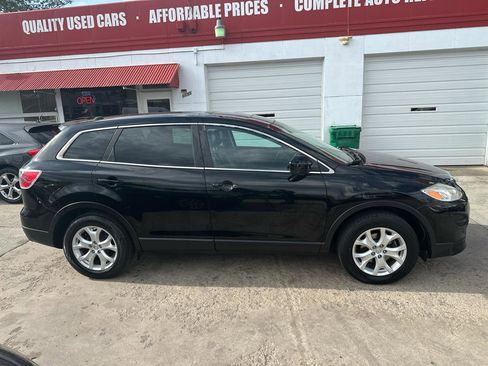 Used 2011 MAZDA CX-9 Touring w/ Moonroof & Bose Audio Pkg AWD/4WD image 4