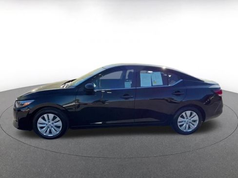 Used 2025 Nissan Sentra S image 8