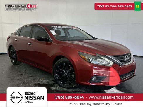 Used 2017 Nissan Altima 2.5 SR w/ Midnight Edition Package image 1