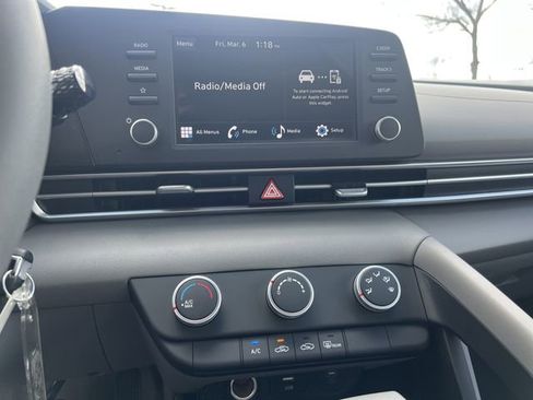 New 2026 Hyundai Elantra SE image 21