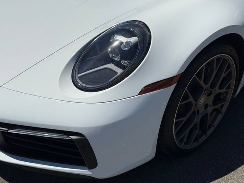 Certified 2021 Porsche 911 Carrera RWD image 12
