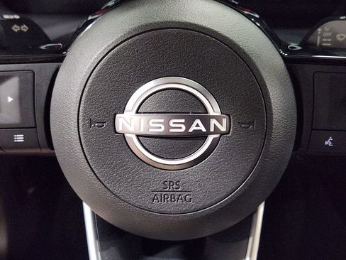 Used 2024 Nissan Rogue Platinum w/ Platinum Premium Package image 47