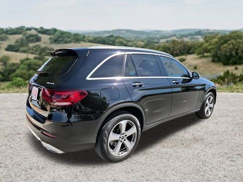 Used 2022 Mercedes-Benz GLC 300 4MATIC w/ Driver Assistance Package image 10