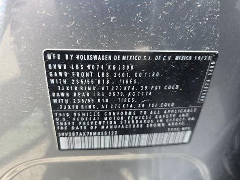 Used 2024 Volkswagen Tiguan SE AWD/4WD image 15
